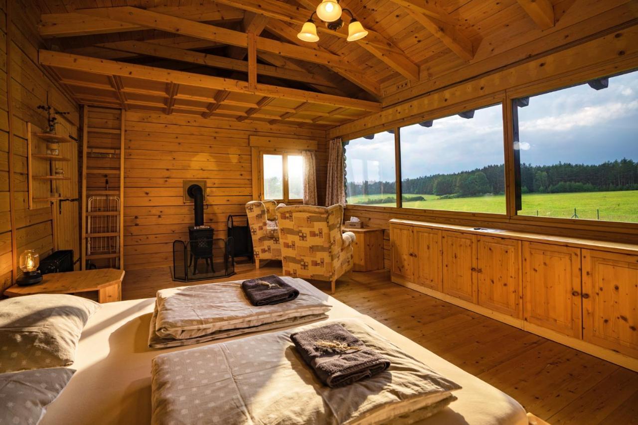 Vyhlidkovy Srub "Na Kraji Brd" Villa Hurky  Ngoại thất bức ảnh